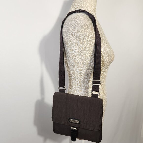 Baggallini Crossbody Bag Brown Small Nylon Square Faux Buckle Flap Fold Zip Clos - Picture 1 of 16